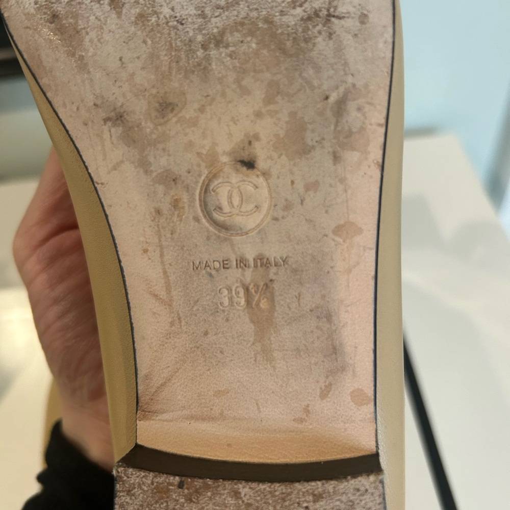 Chanel Beige and Black Women's Ballet Flats - Picture 5 of 15